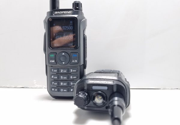 خرید فروش نمایندگی قیمت بیسیم باوفنگ UV21-ProV2 خرید فروش نمایندگی قیمت بیسیم باوفنگ UV21-ProV2