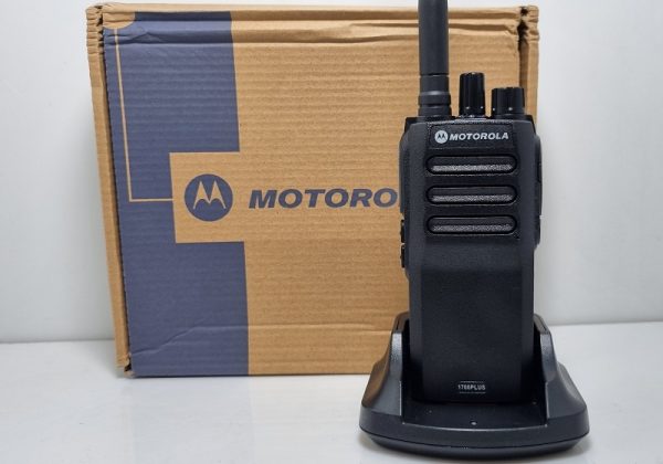 خرید قیمت بیسیم موتورولا 1700Plus -15W خرید قیمت بیسیم موتورولا 1700Plus -15W