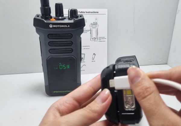 خرید قیمت بیسیم موتورولا GP919 امکانات زیاد خرید قیمت بیسیم موتورولا GP919 امکانات زیاد